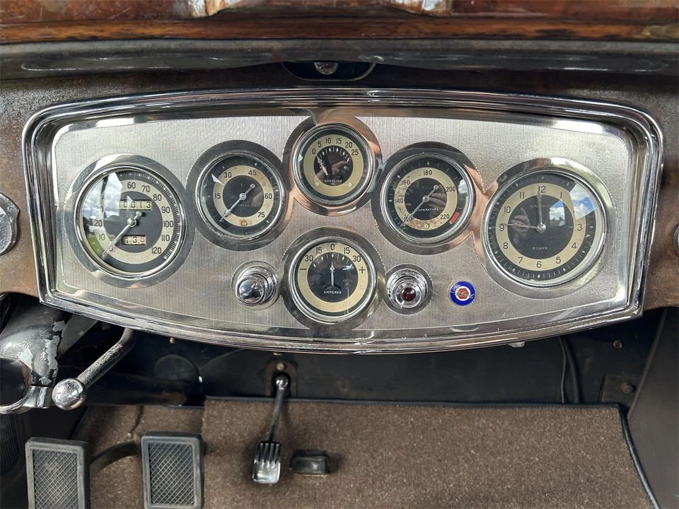 1933 Packard Eight - Image 16 of 31