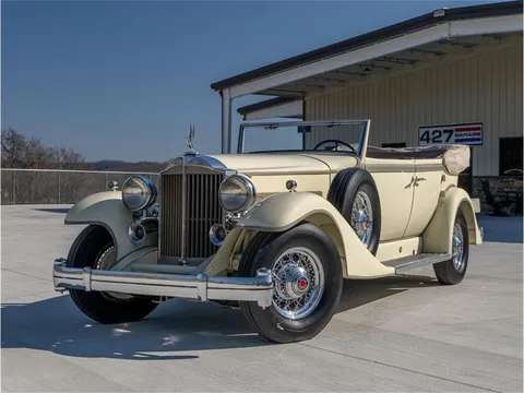 1933 Packard Super Eight Dietrich Convertible Sedan