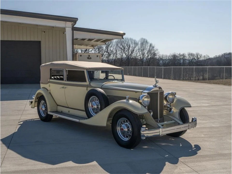 1933 Packard Eight - Image 16 of 31