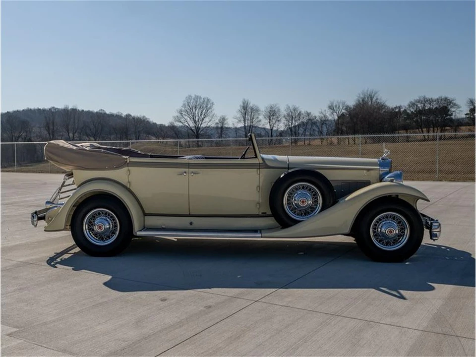 1933 Packard Eight - Image 6 of 31