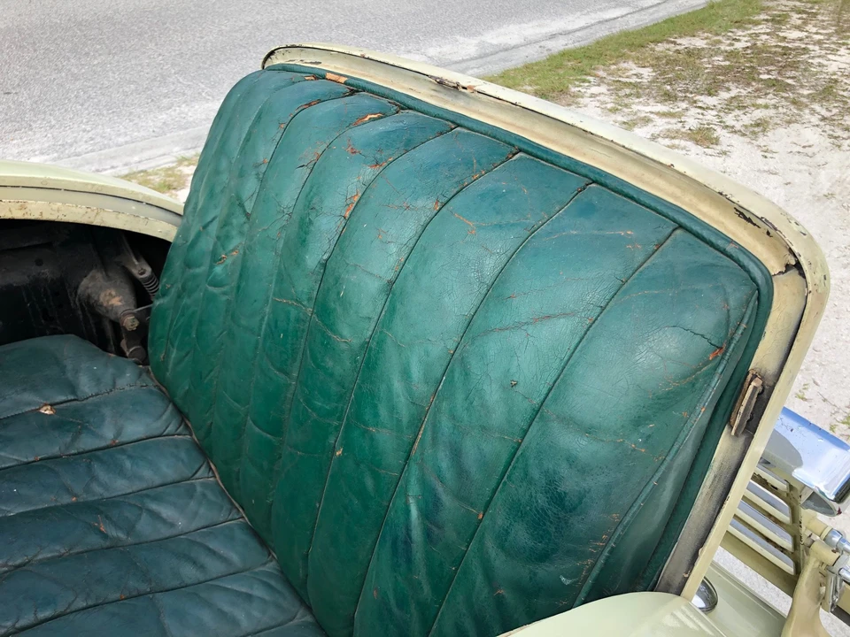 1933 Packard Eight - Image 17 of 18