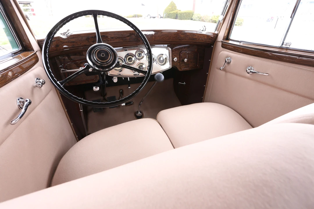 1933 Packard Eight - Image 6 of 24