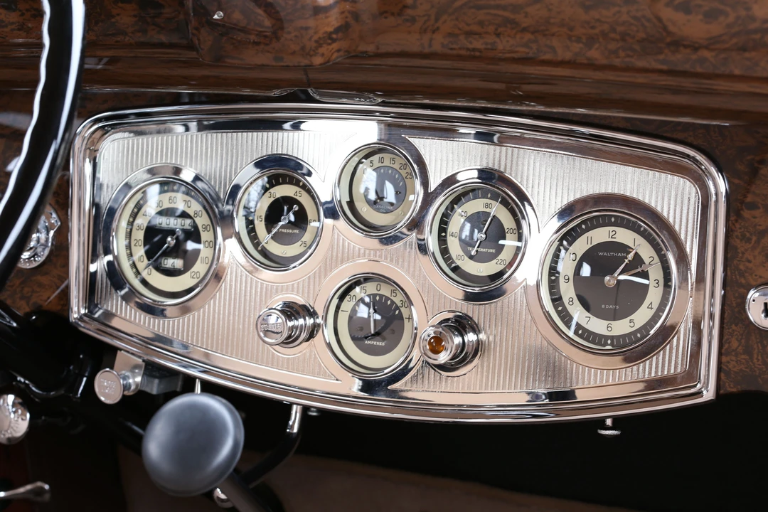 1933 Packard Eight - Image 5 of 24