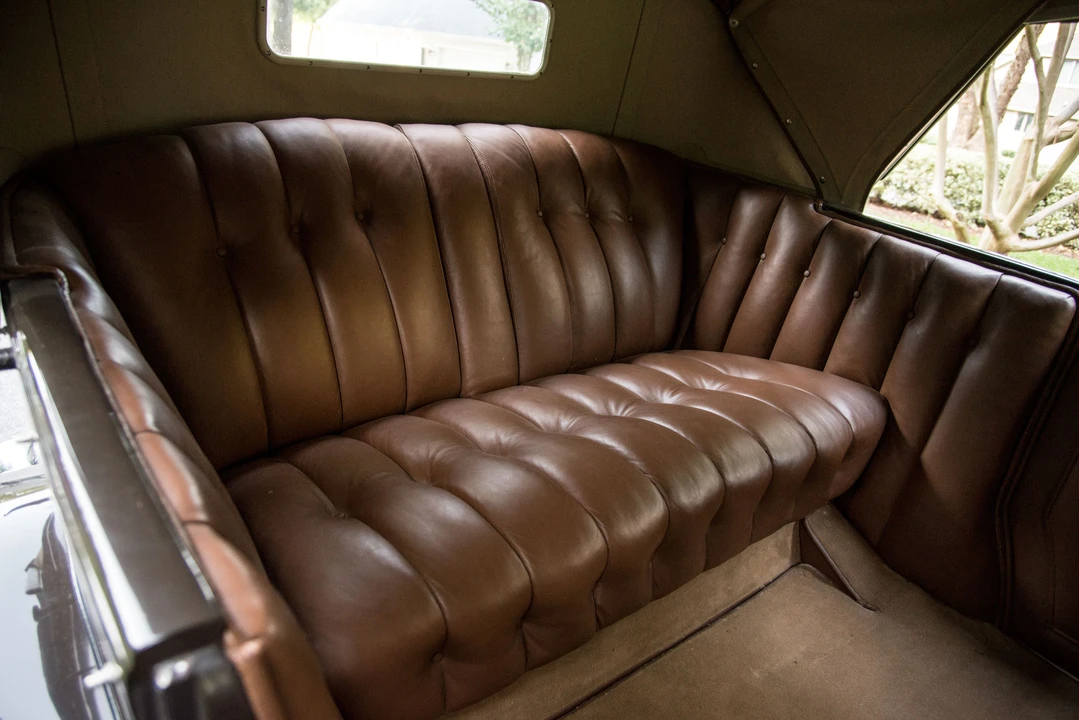 1933 Packard Eight - Image 24 of 31
