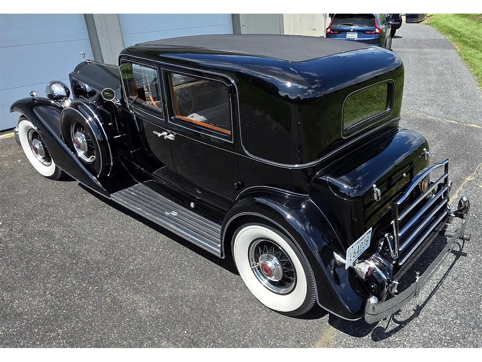 1933 Packard Twelve - Image 5 of 31