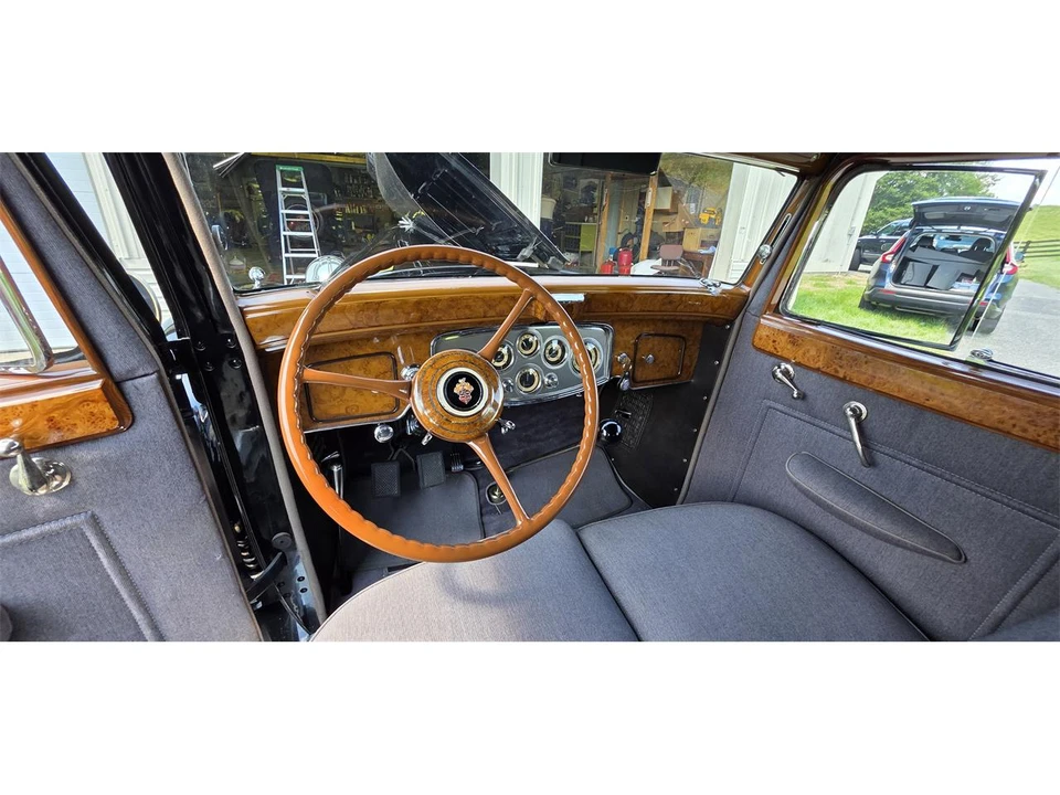 1933 Packard Twelve - Image 19 of 31