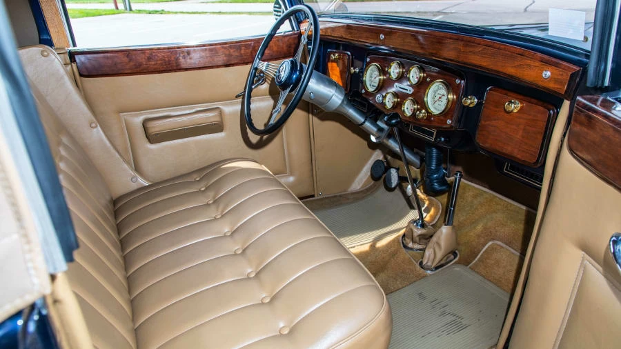 1933 Packard Twelve - Image 5 of 18