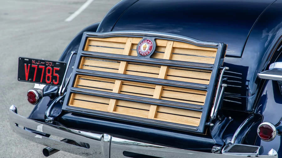 1933 Packard Twelve - Image 10 of 18