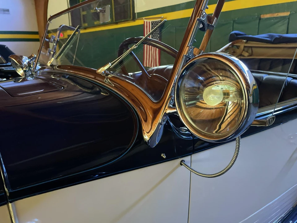 1933 Packard Twelve - Image 15 of 31