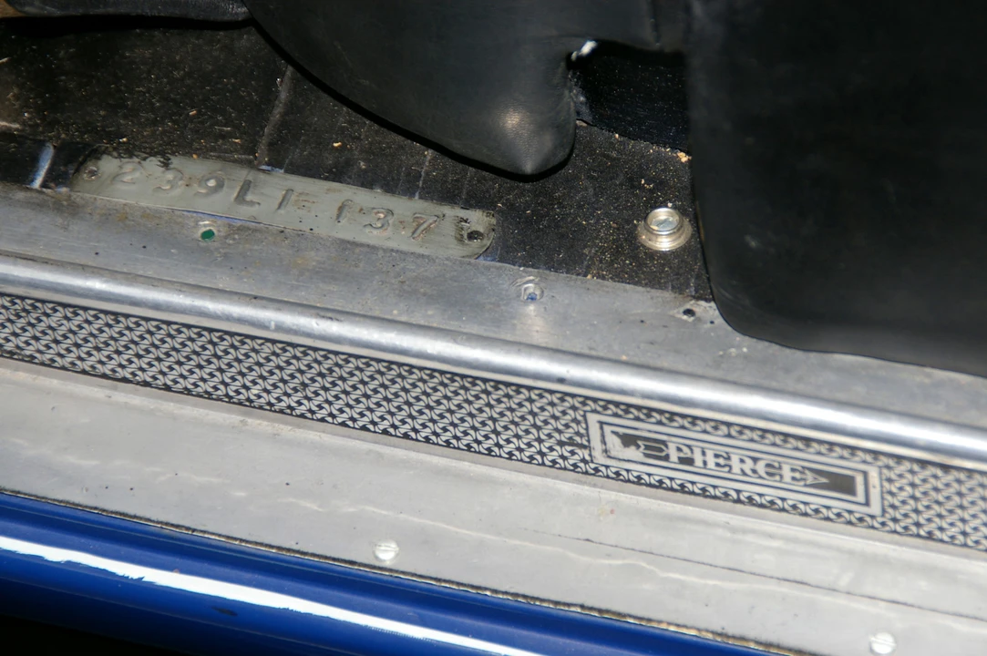 1933 Pierce-Arrow - Image 2 of 2