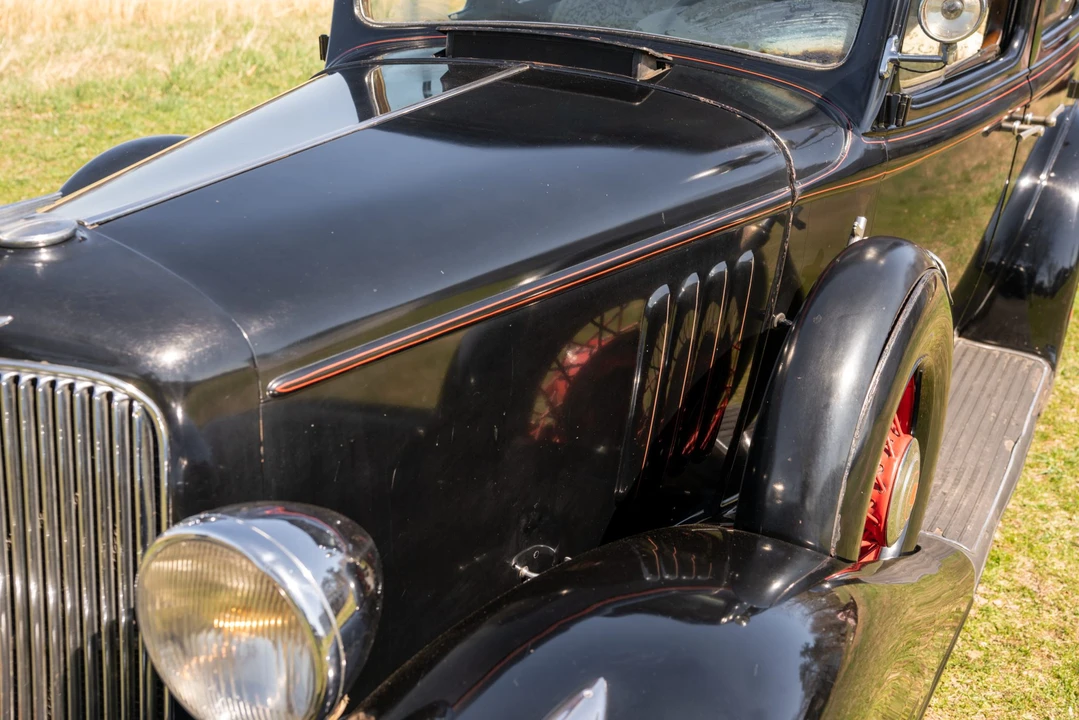 1933 Pontiac - Image 20 of 31