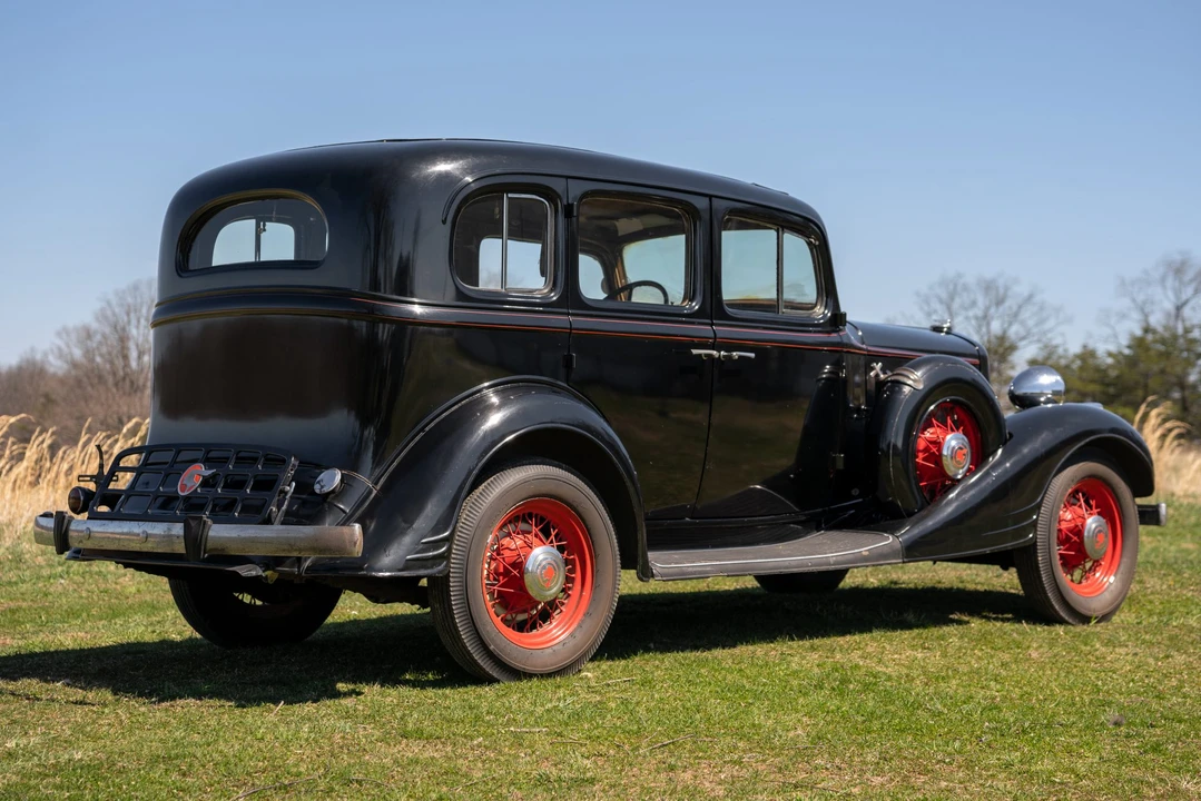 1933 Pontiac - Image 7 of 31