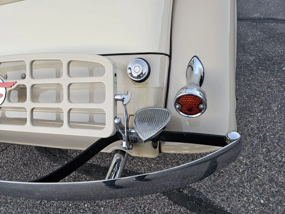 1933 Pontiac - Image 18 of 31