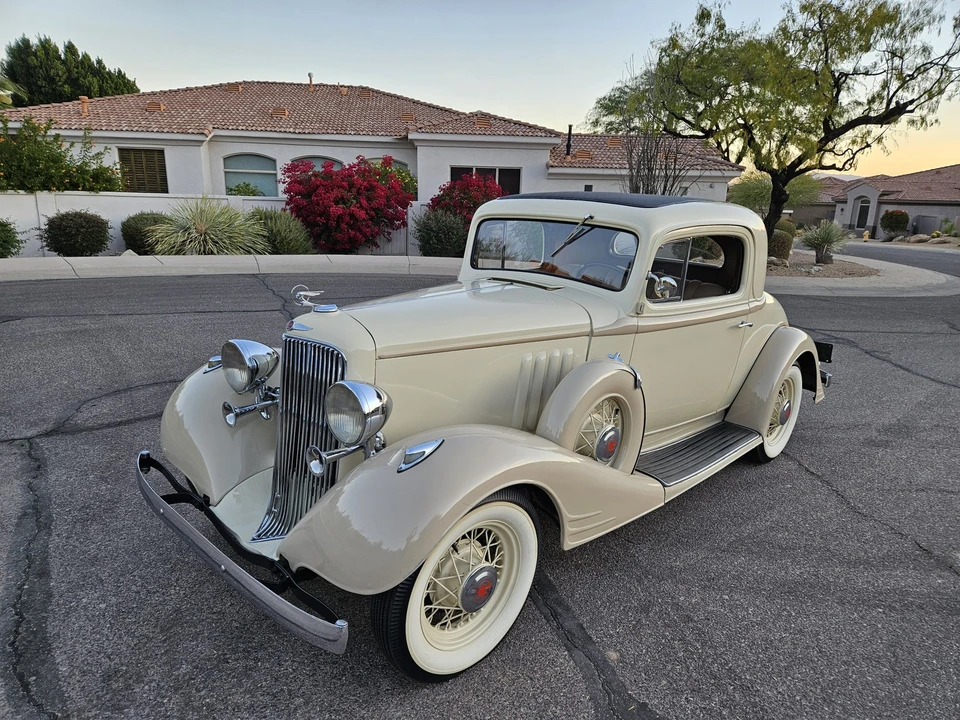 1933 Pontiac - Image 2 of 31