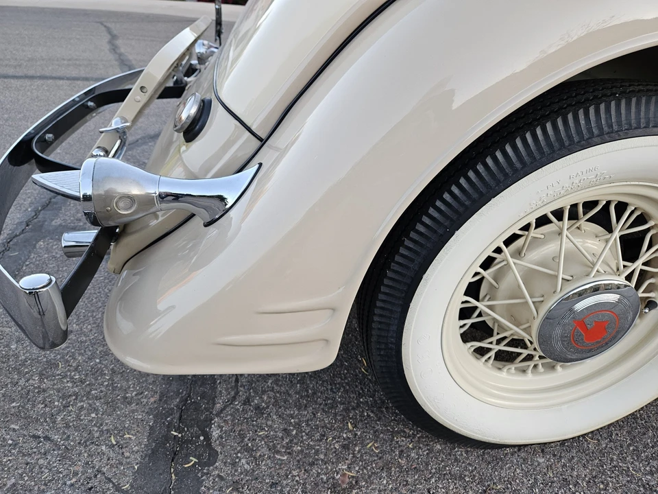 1933 Pontiac - Image 21 of 31