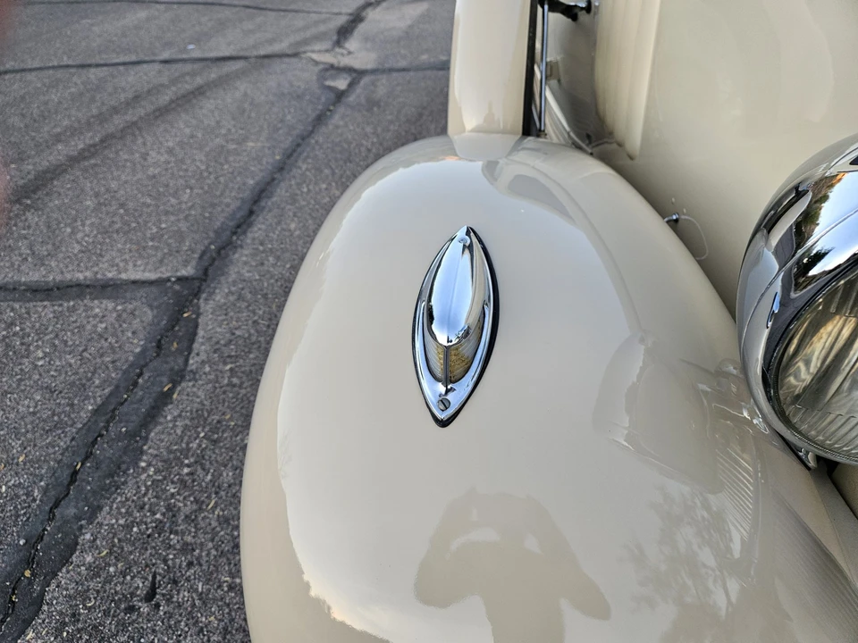1933 Pontiac - Image 27 of 31
