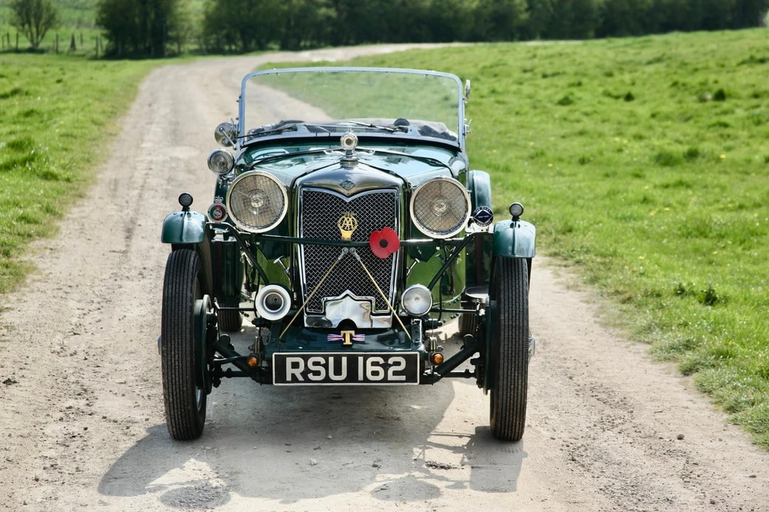 1933 Riley - Image 15 of 30