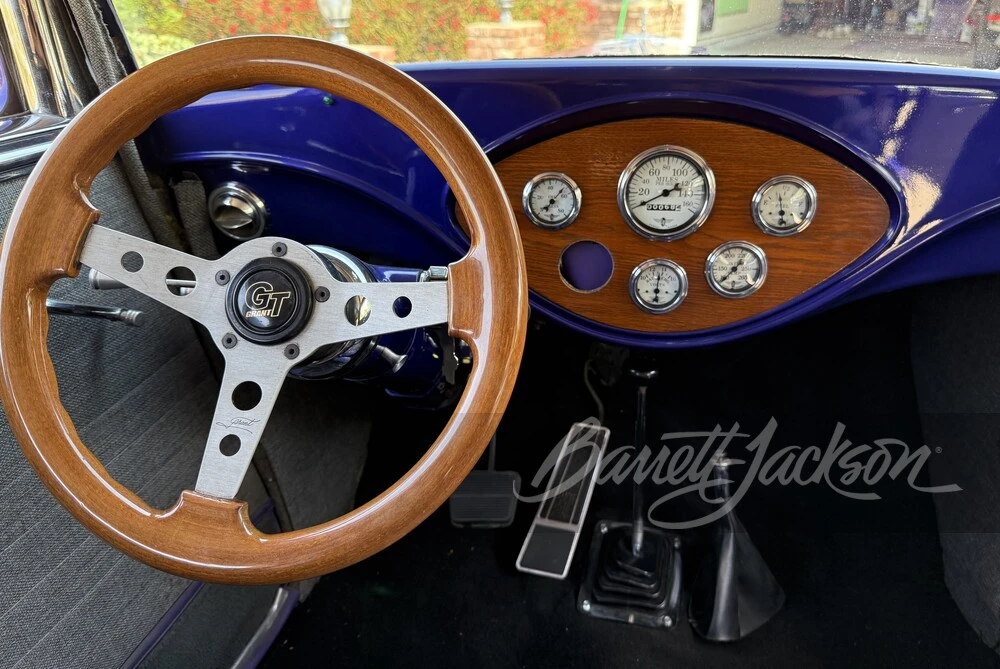 1933 Studebaker - Image 9 of 24