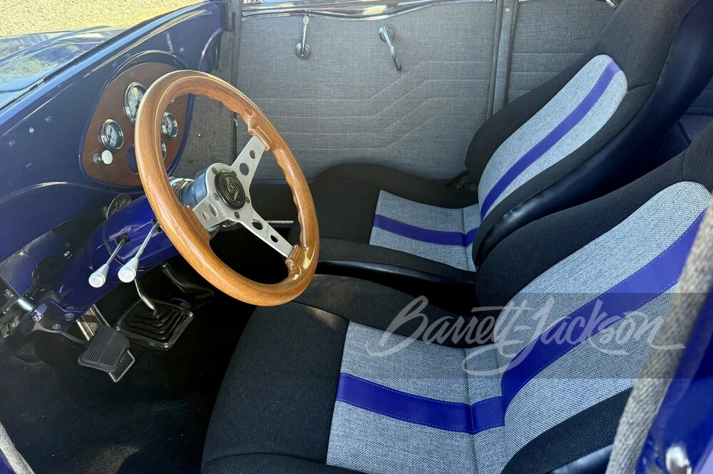 1933 Studebaker - Image 21 of 24