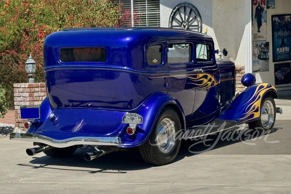 1933 Studebaker - Image 2 of 24