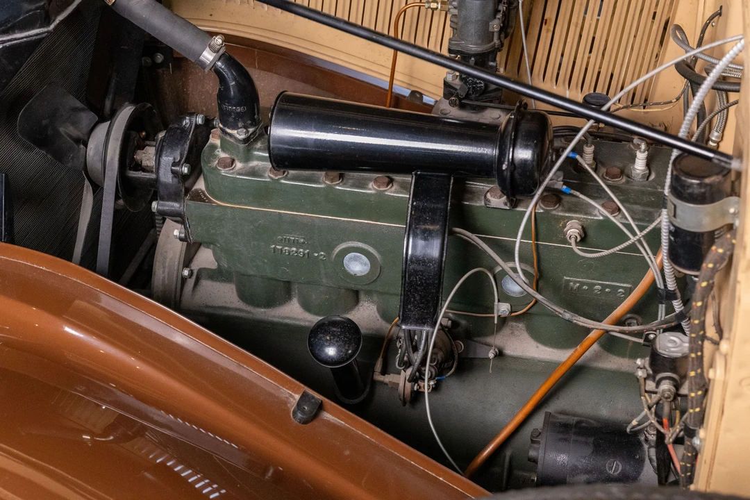 1933 Studebaker Commander - Image 9 of 23