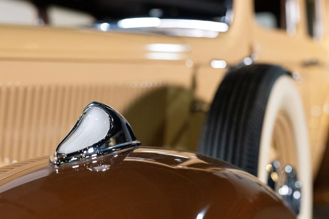 1933 Studebaker Commander - Image 22 of 23