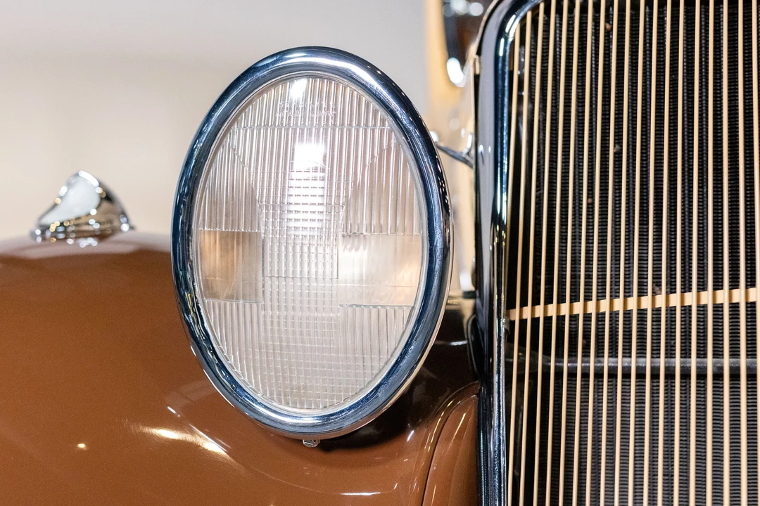 1933 Studebaker Commander - Image 19 of 23