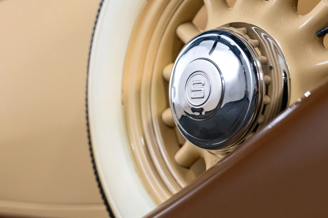 1933 Studebaker Commander - Image 16 of 23