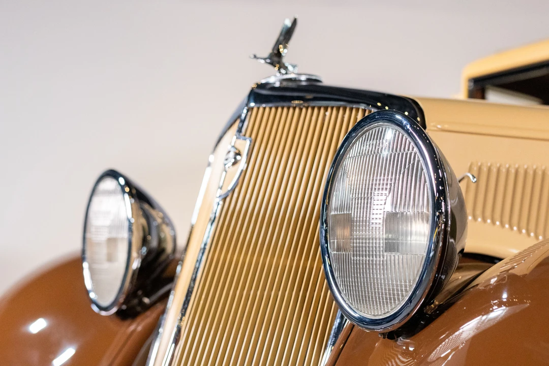 1933 Studebaker Commander - Image 17 of 23