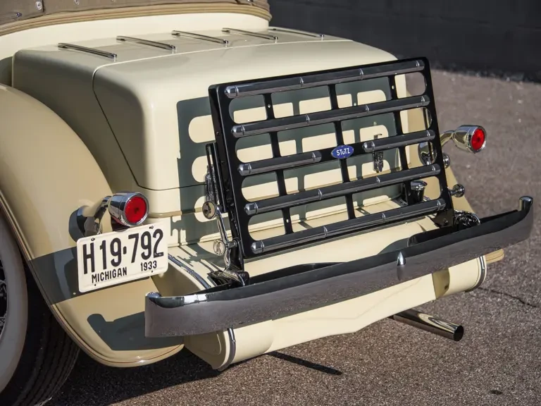 1933 Stutz Vertical Eight - Image 30 of 31