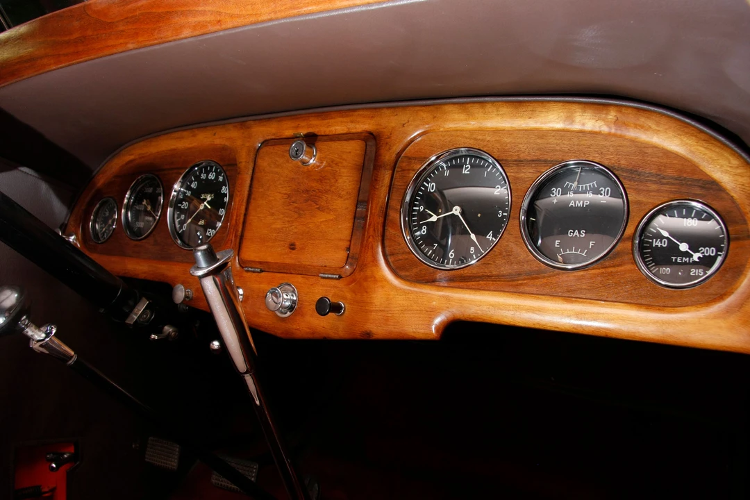 1933 Stutz Vertical Eight - Image 4 of 15