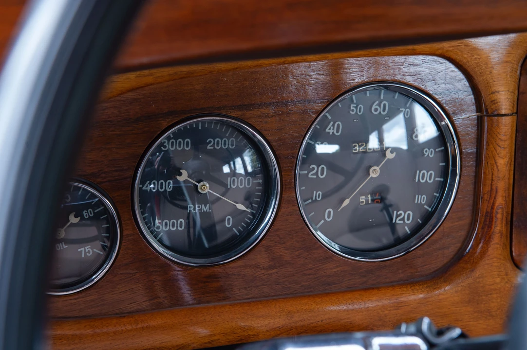 1933 Stutz Vertical Eight - Image 3 of 9