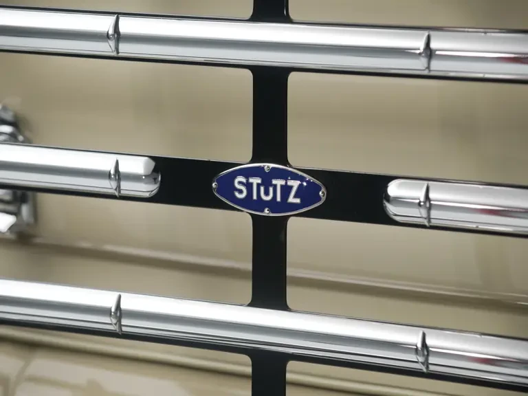 1933 Stutz Vertical Eight - Image 18 of 24
