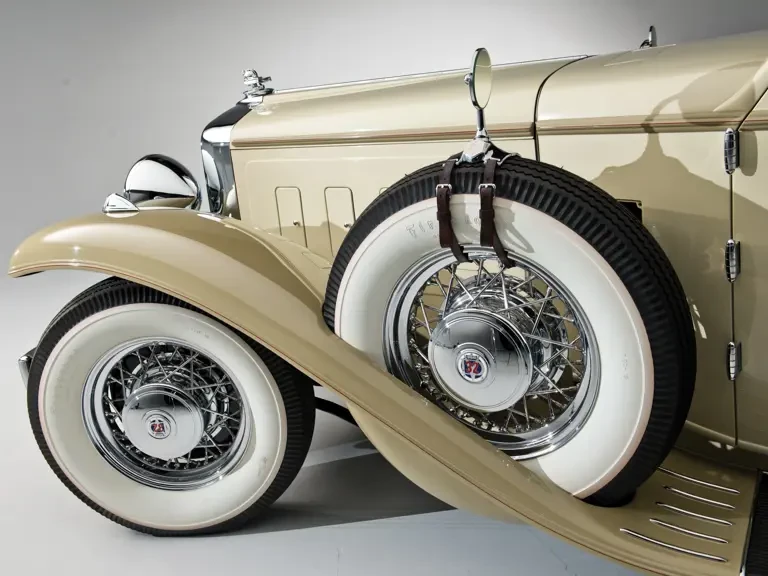 1933 Stutz Vertical Eight - Image 10 of 24