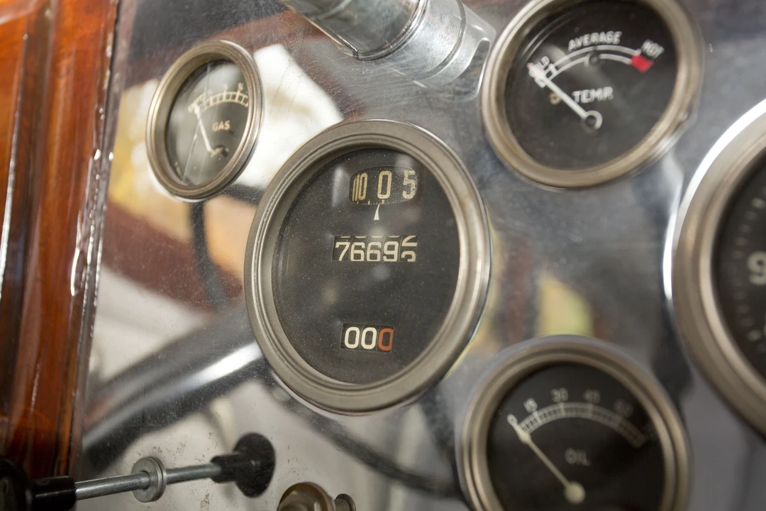 1933 Stutz Vertical Eight - Image 14 of 31