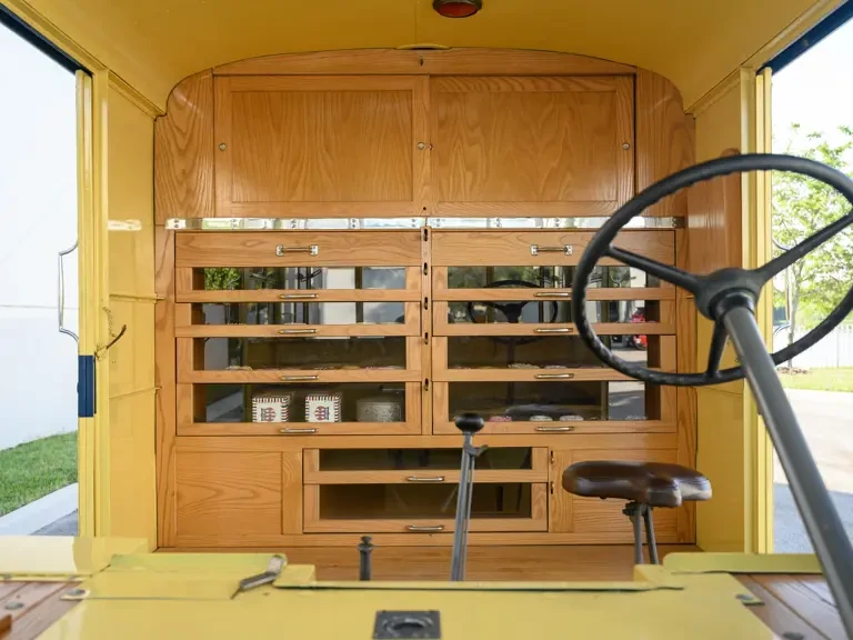1933 Twin Coach - Image 13 of 31