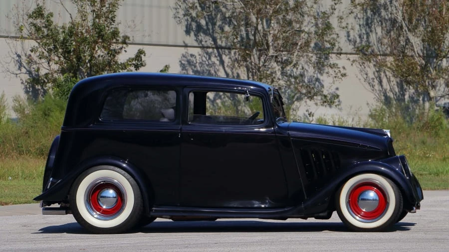 1933 Willys - Image 2 of 12