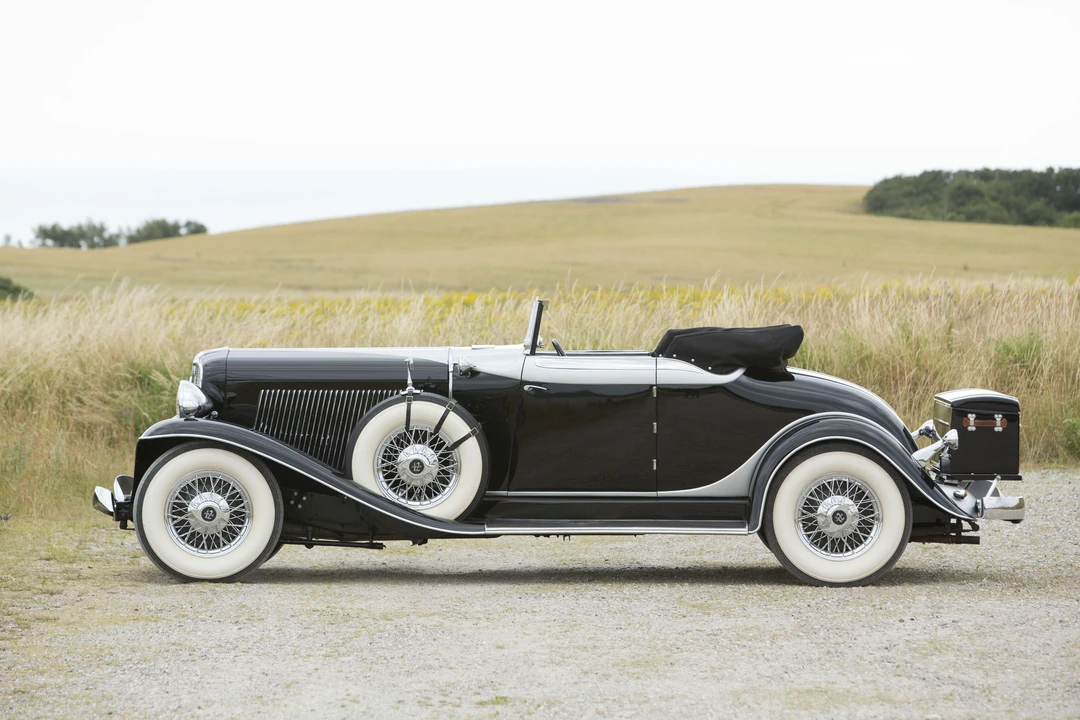 1934 Auburn Twelve - Image 2 of 30