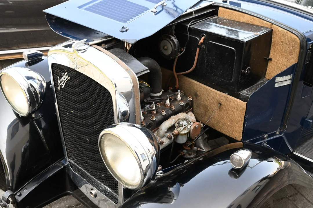 1934 Austin - Image 2 of 31