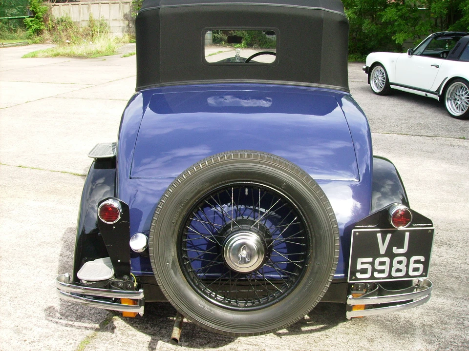 1934 Austin - Image 2 of 3