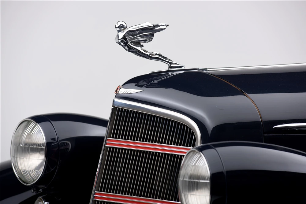1934 Cadillac V-12 - Image 6 of 8