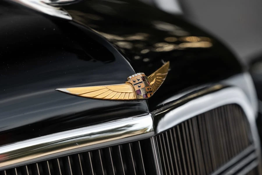 1934 Cadillac V-12 - Image 11 of 24