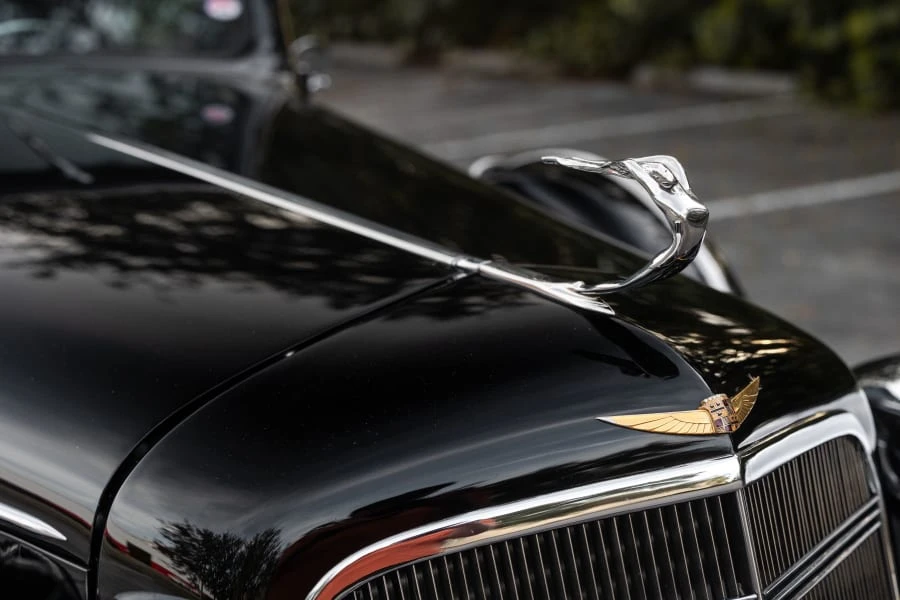 1934 Cadillac V-12 - Image 12 of 24