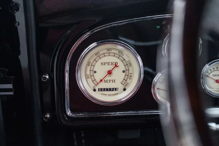 1934 Cadillac V-12 - Image 18 of 24
