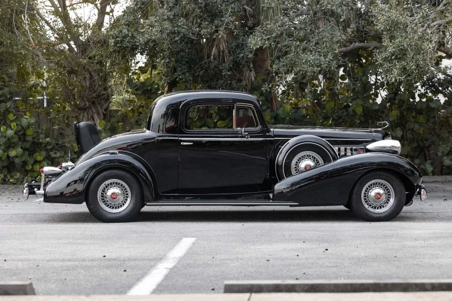 1934 Cadillac V-12 - Image 2 of 24