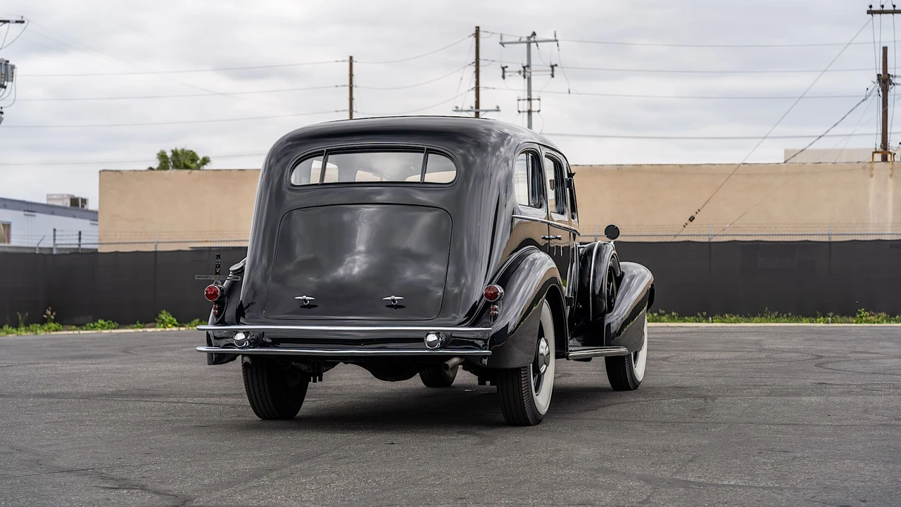 1934 Cadillac V-12 - Image 27 of 31