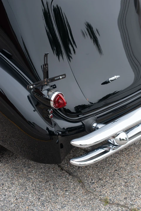 1934 Cadillac V-12 - Image 4 of 31