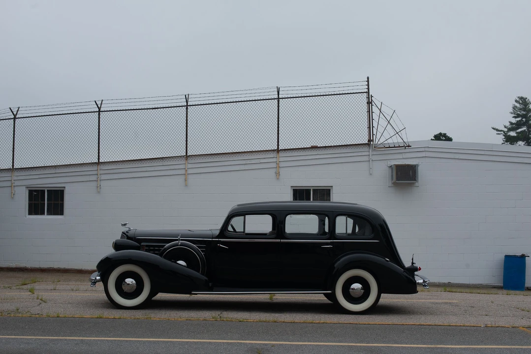 1934 Cadillac V-12 - Image 31 of 31