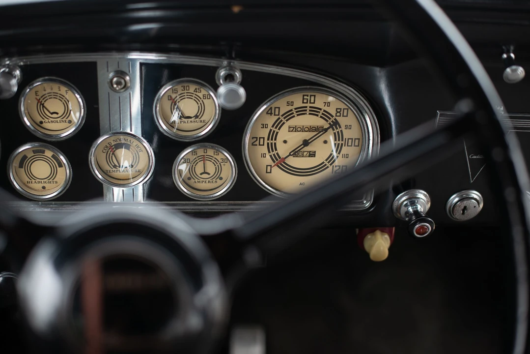 1934 Cadillac V-12 - Image 27 of 31