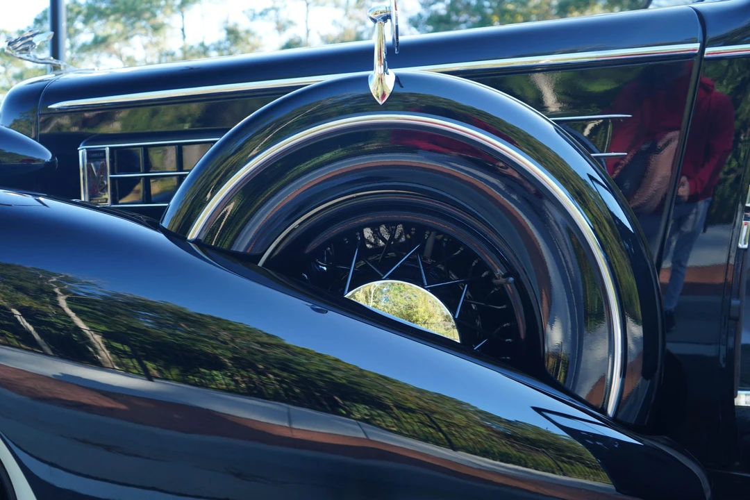 1934 Cadillac V-12 - Image 30 of 31